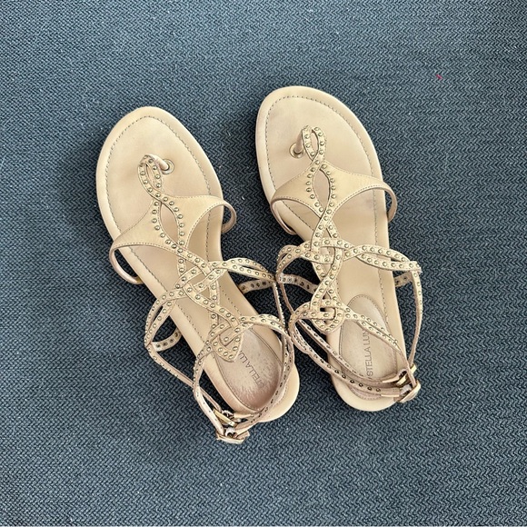 Women Flat Sandals Rivet T-Strap Size 8 - Picture 4 of 5